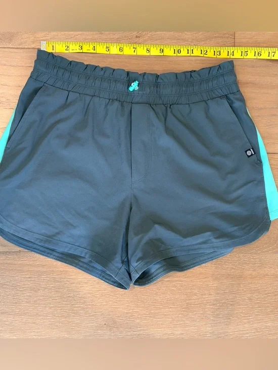 Zella Athletic Track Running Shorts Sporty Pockets Women's Medium Gray/Green EUC - Picture 7 of 7